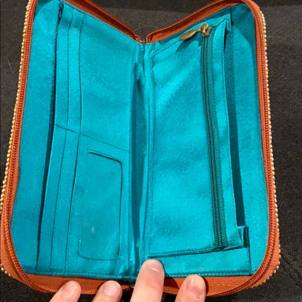 Beaded Wallet - Picture 2 of 2